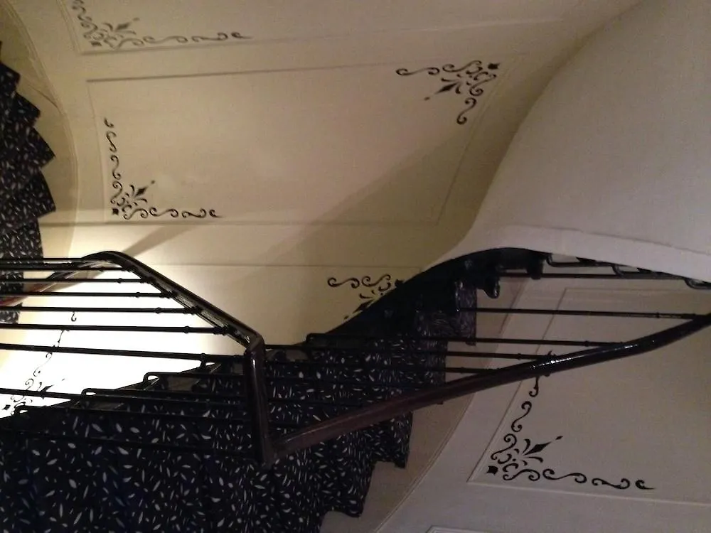 Gare De Lyon Hotel 3*